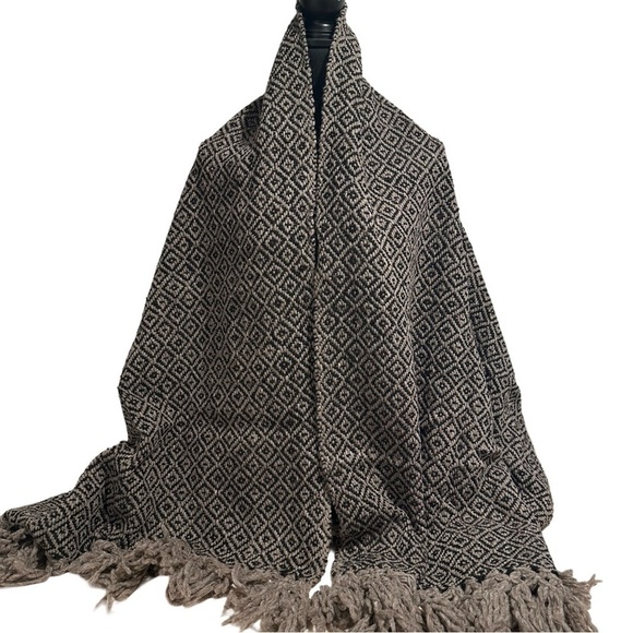Mexican Rebozo Shawl in Brown on Brown 100% Natural Raw Wool, Large Winter Wrap - Picture 6 of 16